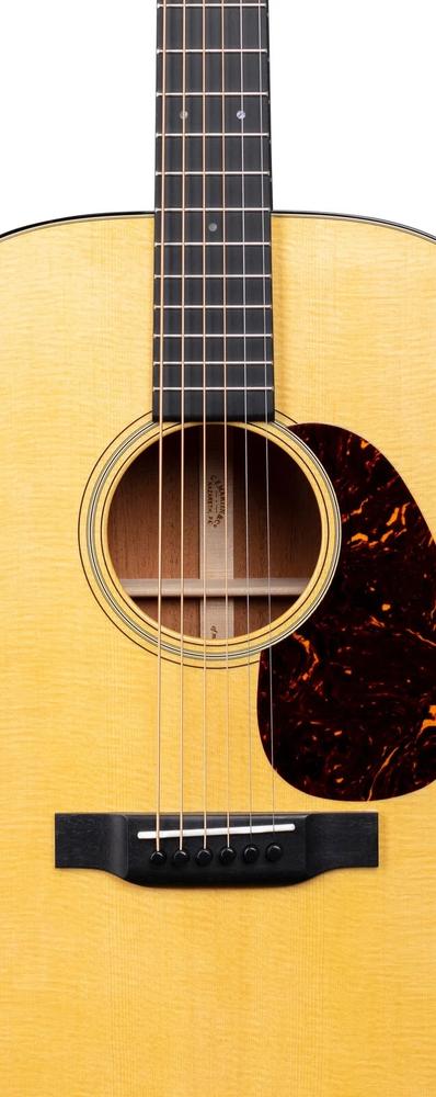 D18 Solid Sitka Spruce Standard Dreadnought - Epicéa Sitka/Acajou 