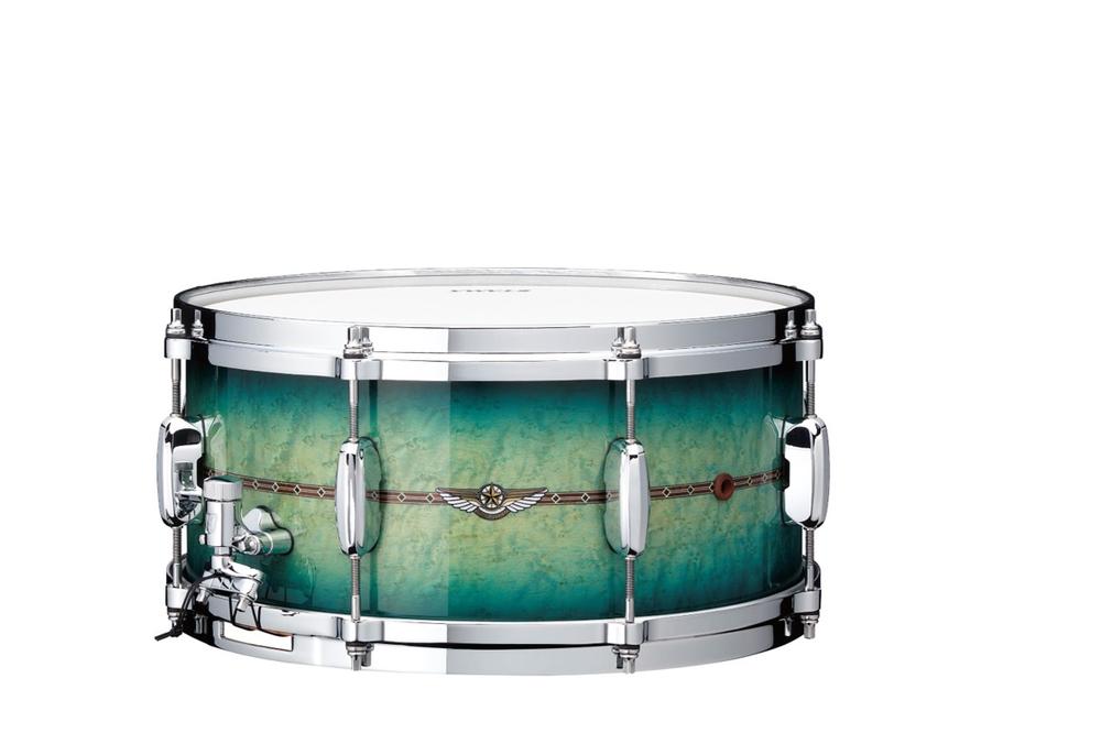Limited Star Maple Factory Vault Drum 6 piece Shell Kit - Cerulean Bird's Eye Maple -FREE Limited Edition TMS1465S-CBT Snare Drum (14” × 6.5”) included!Retail Value: €1,299.00 incl. VAT.