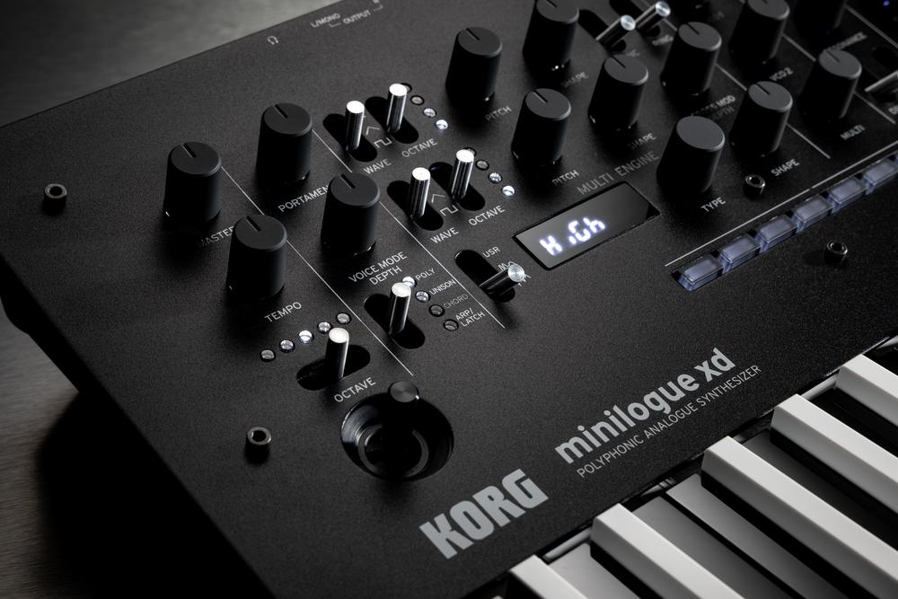 Minilogue xd polyphonic analogue Synthesizer (Inverted Keys)