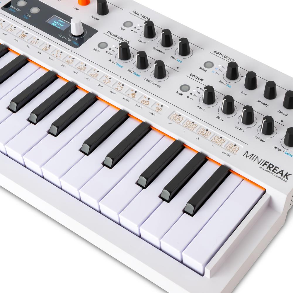 MiniFreak Vocoder LE Algorithmic Synthesizer with Vocoder function